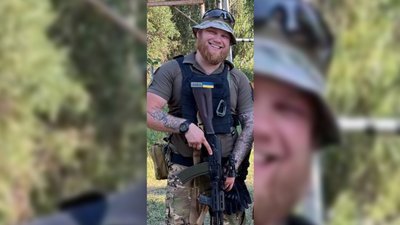 На Чернігівщині попрощалися з двома військовими — Павлом Колядою та Іллею Околодьком На Чернігівщині попрощалися з двома військовими — Павлом Колядою та Іллею Околодьком