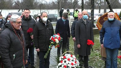 У Миколаєві вшанували пам’ять жертв Голокосту У Миколаєві вшанували пам’ять жертв Голокосту