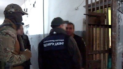 "Продавали" дрова в інтернеті: на Вінниччині ув'язнені ошукували людей "Продавали" дрова в інтернеті: на Вінниччині ув'язнені ошукували людей