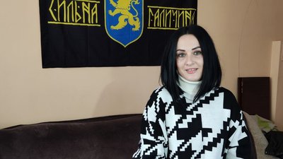 Монахиня з Тернопільщини написала ікони, щоб допомогти добровольцям Монахиня з Тернопільщини написала ікони, щоб допомогти добровольцям