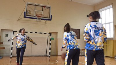 Черкаські баскетболістки стали віцечемпіонками Всесвітніх учнівських ігор Черкаські баскетболістки стали віцечемпіонками Всесвітніх учнівських ігор