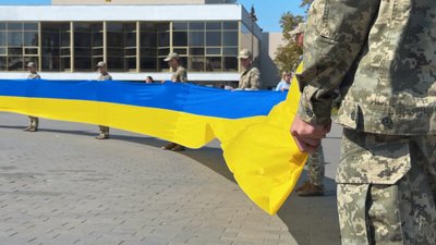 Акція "Час не лікує" в Луцьку, 40-метровий прапор пам'яті