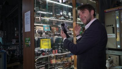 Дніпрянин Аркадій Мількін колекціонує радянські фотоапарати Дніпрянин Аркадій Мількін колекціонує радянські фотоапарати