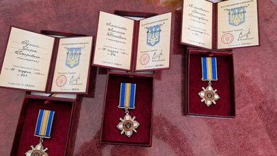 На Хмельниччині рідним чотирьох загиблих військових вручили державні нагороди