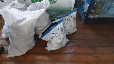 На Херсонщині поліцейські вилучили майже 400 л алкоголю сумнівної якості На Херсонщині поліцейські вилучили майже 400 л алкоголю сумнівної якості