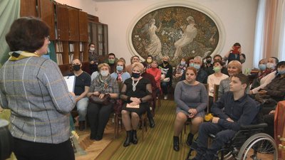 "Пазли життя": 14-річний черкаський художник представив виставку своїх робіт "Пазли життя": 14-річний черкаський художник представив виставку своїх робіт