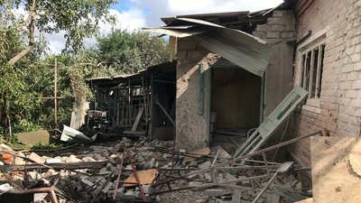 Російські окупанти три дні поспіль безперервно обстрілюють Золочів — голова громади Російські окупанти три дні поспіль безперервно обстрілюють Золочів — голова громади