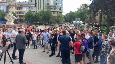 Протест подіяв. У Франківську дозволили роботу спортзалів Протест подіяв. У Франківську дозволили роботу спортзалів