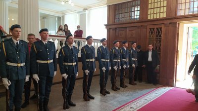 В Університеті Повітряних Сил прощаються з останнім Героєм Радянського Союзу у Харкові В Університеті Повітряних Сил прощаються з останнім Героєм Радянського Союзу у Харкові