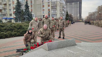У Черкасах вшанували пам'ять Героїв Небесної Сотні У Черкасах вшанували пам'ять Героїв Небесної Сотні