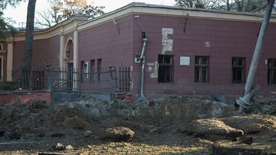 Пошкодження на Київщині та Дніпропетровщині, поранені на Донеччині та Херсонщині: як минула доба у регіонах