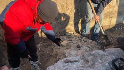 У Звенигороді на Львівщині археологи розкопали будинок XII століття У Звенигороді на Львівщині археологи розкопали будинок XII століття