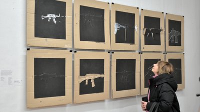 Проєкт "В кожну хату — по автомату" у Хмельницькому Проєкт "В кожну хату — по автомату" у Хмельницькому