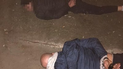 П'ятьох жителів Донеччини викрили на збуті зброї, боєприпасів та вибухівки. ФОТО П'ятьох жителів Донеччини викрили на збуті зброї, боєприпасів та вибухівки. ФОТО