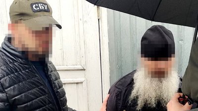Працівники СБУ повідомили про підозру послушнику Почаївської лаври Працівники СБУ повідомили про підозру послушнику Почаївської лаври