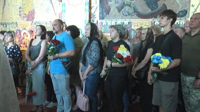 Загинула під час виконання бойового завдання: у Житомирі попрощалися з Аллою Ковєрєнє Загинула під час виконання бойового завдання: у Житомирі попрощалися з Аллою Ковєрєнє