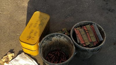 Їхав під час комендантської години: на Вінниччині чоловік перевозив зброю та боєприпаси Їхав під час комендантської години: на Вінниччині чоловік перевозив зброю та боєприпаси
