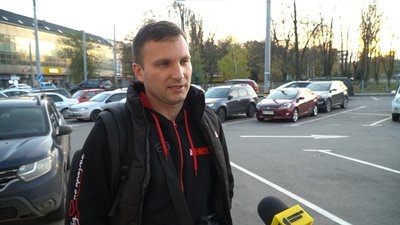 У Дніпрі планують встановити новорічну ялинку: чи підтримують рішення містяни У Дніпрі планують встановити новорічну ялинку: чи підтримують рішення містяни