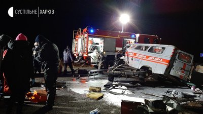 ДТП за участі швидкої на виїзді з Харкова: є загиблі