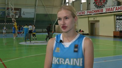 Спортсменка жіночої збірної України з баскетболу