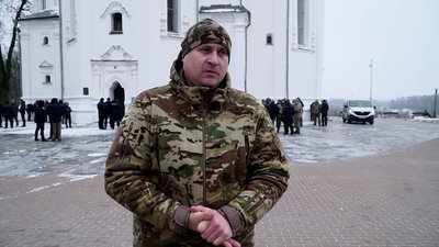 На Чернігівщині попрощалися з двома бійцями, які загинули на сході України На Чернігівщині попрощалися з двома бійцями, які загинули на сході України