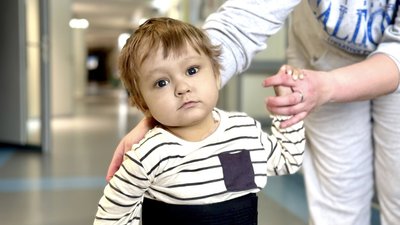 Трирічний Богданчик у медичному закладі