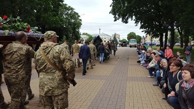 У Прилуках прощаються з Юрієм Левченком та Олегом Морозом У Прилуках прощаються з Юрієм Левченком та Олегом Морозом