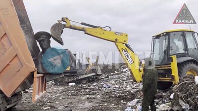 Демонтований пам'ятник Жукову у Харкові вивезли на смітник Демонтований пам'ятник Жукову у Харкові вивезли на смітник
