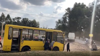 Затори та піший перехід: у місті на Рівненщині розпочали тримісячний ремонт мосту