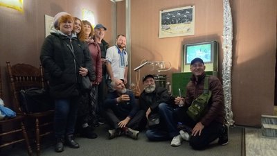 "Це войовнича насмішка над ворогом та смертю". У Дніпрі відкрили виставку мистецтв із войовничим сарказмом