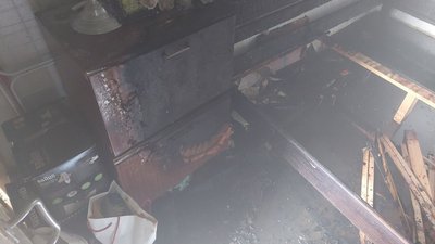 У Запоріжжі у п’ятиповерховому будинку загорілася квартира