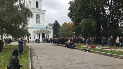 "Шкода, що такі люди помирають": у Полтаві попрощалися з чотирма загиблими військовими "Шкода, що такі люди помирають": у Полтаві попрощалися з чотирма загиблими військовими