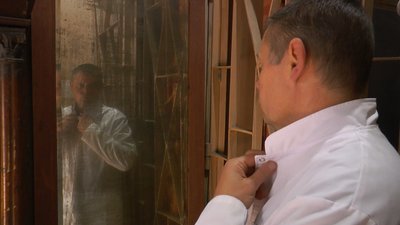 "Ти не маєш права зашкодити пам'ятці" — реставратор Валерій Твердохліб "Ти не маєш права зашкодити пам'ятці" — реставратор Валерій Твердохліб