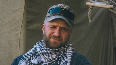 Ким була Галина Гатчінс та чи винен Алек Болдуїн у її смерті Ким була Галина Гатчінс та чи винен Алек Болдуїн у її смерті