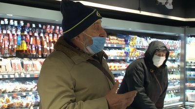 "Йди у визначений час, або сиди дома". Черкаські пенсіонери про "пріоритетні години"