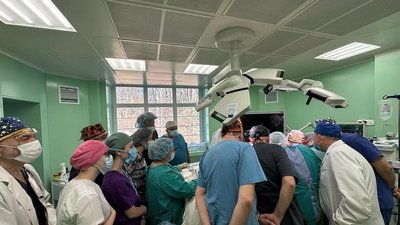 У львівському "Охматдиті" 4-річному хлопчику видалили пухлину діаметром 20 см