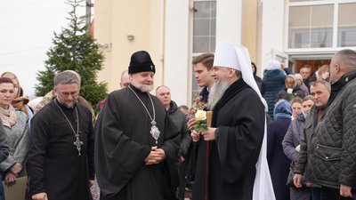 Митрополит Епіфаній освятив храм у селі Піщане