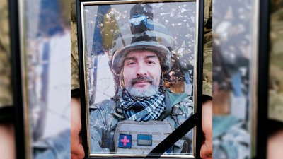 На Чернігівщині попрощалися з Олександром Лисенком На Чернігівщині попрощалися з Олександром Лисенком