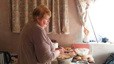 "Хто не годує свою армію — годує чужинську". Вінничанка готує гарячі обіди для військовослужбовців