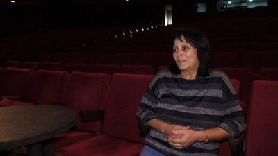 "Чітко почули свист бомби": спогади акторів з Маріуполя про бомбардування театру "Чітко почули свист бомби": спогади акторів з Маріуполя про бомбардування театру