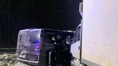 На Тернопільщині у ДТП травмувалися четверо людей На Тернопільщині у ДТП травмувалися четверо людей