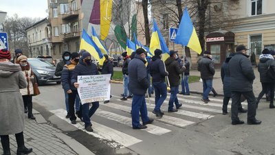 Жителі Городенківщини перекрили дорогу у центрі Івано-Франківська Жителі Городенківщини перекрили дорогу у центрі Івано-Франківська