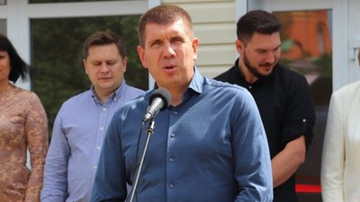 ЦВК зареєструвала кандидатами за 208 округом Гунька та його двійника