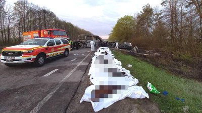 Уже 26 загиблих, на ДТП відреагував Зеленський. Що відомо про аварію на Рівненщині