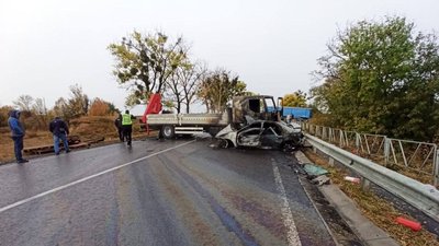 На Черкащині тимчасово перекрили рух на трасі Н-16 через ДТП На Черкащині тимчасово перекрили рух на трасі Н-16 через ДТП
