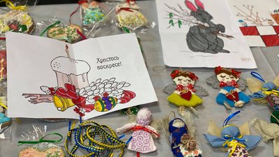 Волонтери з Прикарпаття передали великодні гостинці бійцям, що лікуються у Львівському госпіталі Волонтери з Прикарпаття передали великодні гостинці бійцям, що лікуються у Львівському госпіталі