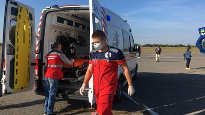 Дитину з Черкас доправили гвинтокрилом у столичну лікарню Дитину з Черкас доправили гвинтокрилом у столичну лікарню