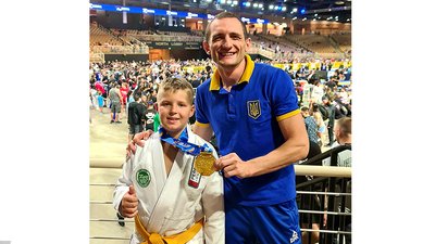 Двоє кропивничан перемогли на чемпіонаті з джиу-джитсу в Америці. Один отримав срібну медаль Двоє кропивничан перемогли на чемпіонаті з джиу-джитсу в Америці. Один отримав срібну медаль