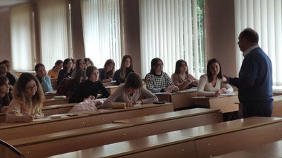 Навчання у медуніверситеті Навчання у медуніверситеті