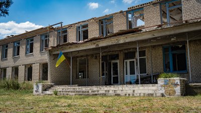 Ремонтують дитсадок та відновлюють житлові будинки: як живуть у звільненому Нововоскресенському на Херсонщині Ремонтують дитсадок та відновлюють житлові будинки: як живуть у звільненому Нововоскресенському на Херсонщині